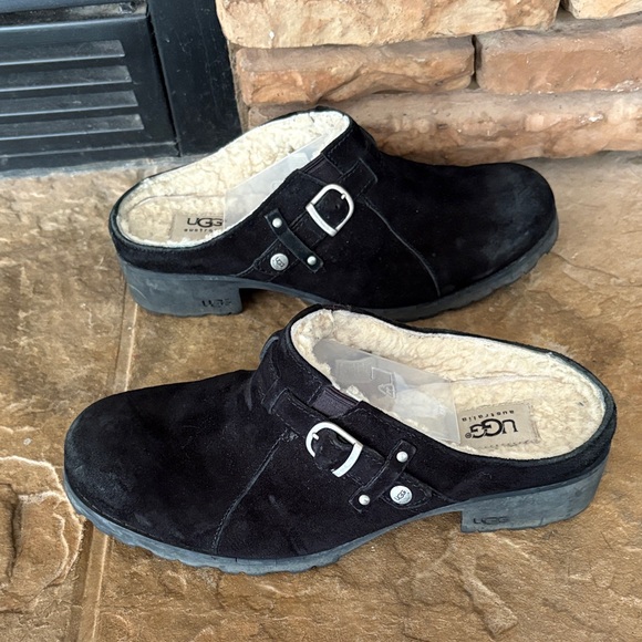 UGG Black Suede Slip On Clogs 9 - Picture 3 of 6